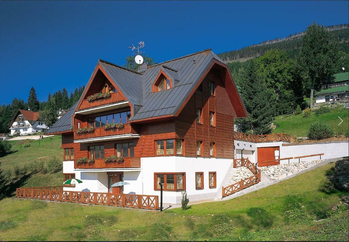 Pension Kubu Apartment 3 Samostatny Byt S Kuchyni Spindleruv Mlyn Bagian luar foto